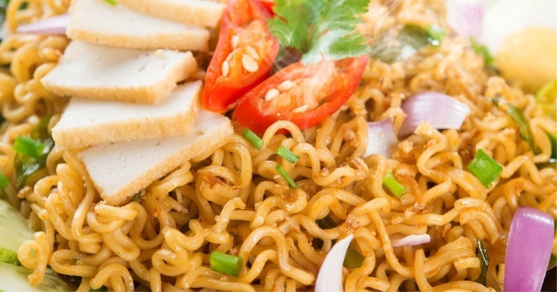 স্বাদবদল করতে ম্যাগি (maggi) নিয়ে করুন এক্সপেরিমেন্ট