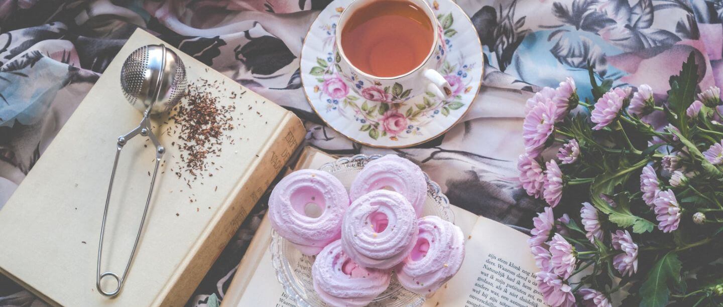 গোলাপের চা(rose tea)  খেলে সুস্থ থাকবেন আপনি, ওজনও কমবে ঝটপট