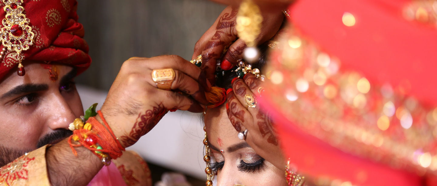 wedding_FB বর কি অবাঙালি? তাহলে তো দাম্পত্যকে সুন্দর করে তুলতে এই টিপসগুলি মাথায় রাখুন