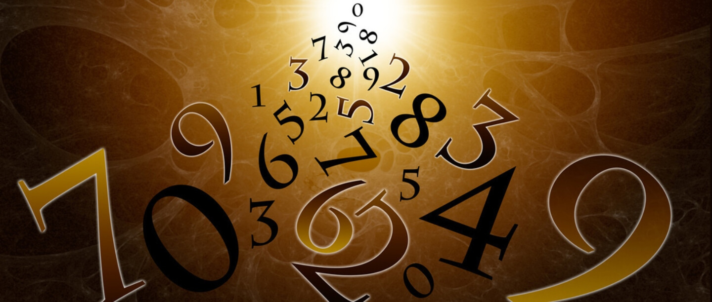 Numerology के अनुसार इन तारीखों में जन्म लेने वाले लोगों को कभी नहीं होती है पैसों की कमी