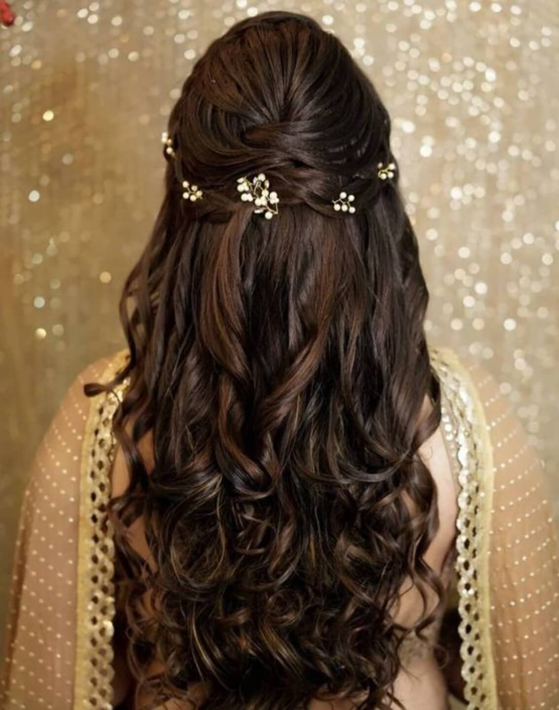 इन खुले बालों की हेयर स्टाइल के साथ दिखें गॉर्जियस और स्टाइलिश – Khule Balo  ki Hairstyle