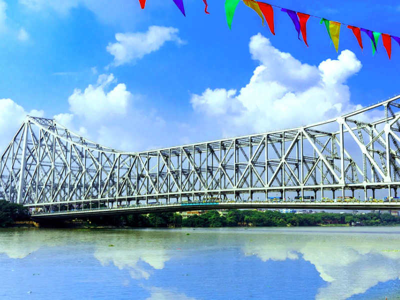 Kolkata Mein Ghumne ki Jagah - Howrah Bridge