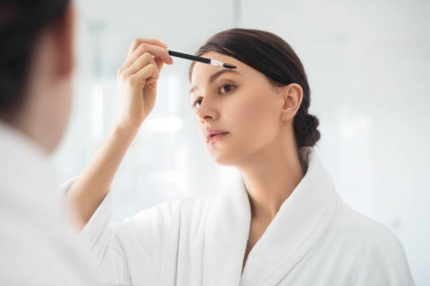 Eyebrow Growth Tips in Hindi
