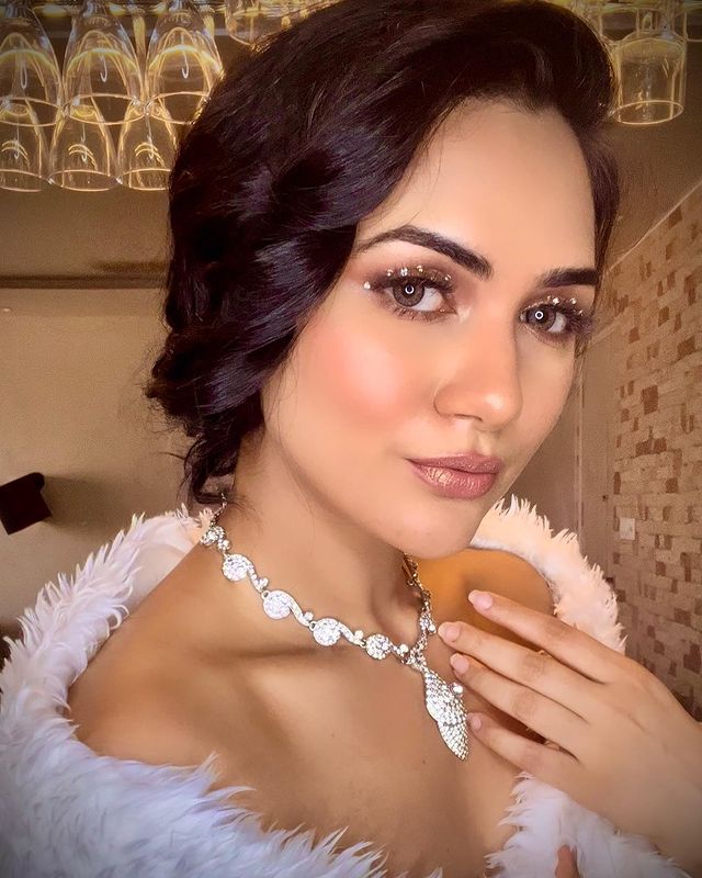gaurav khanna wife akanksha chamola