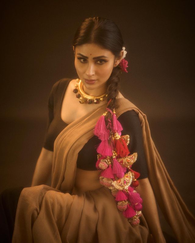 Mouni Roy With Heavy Rani Pink Parandi