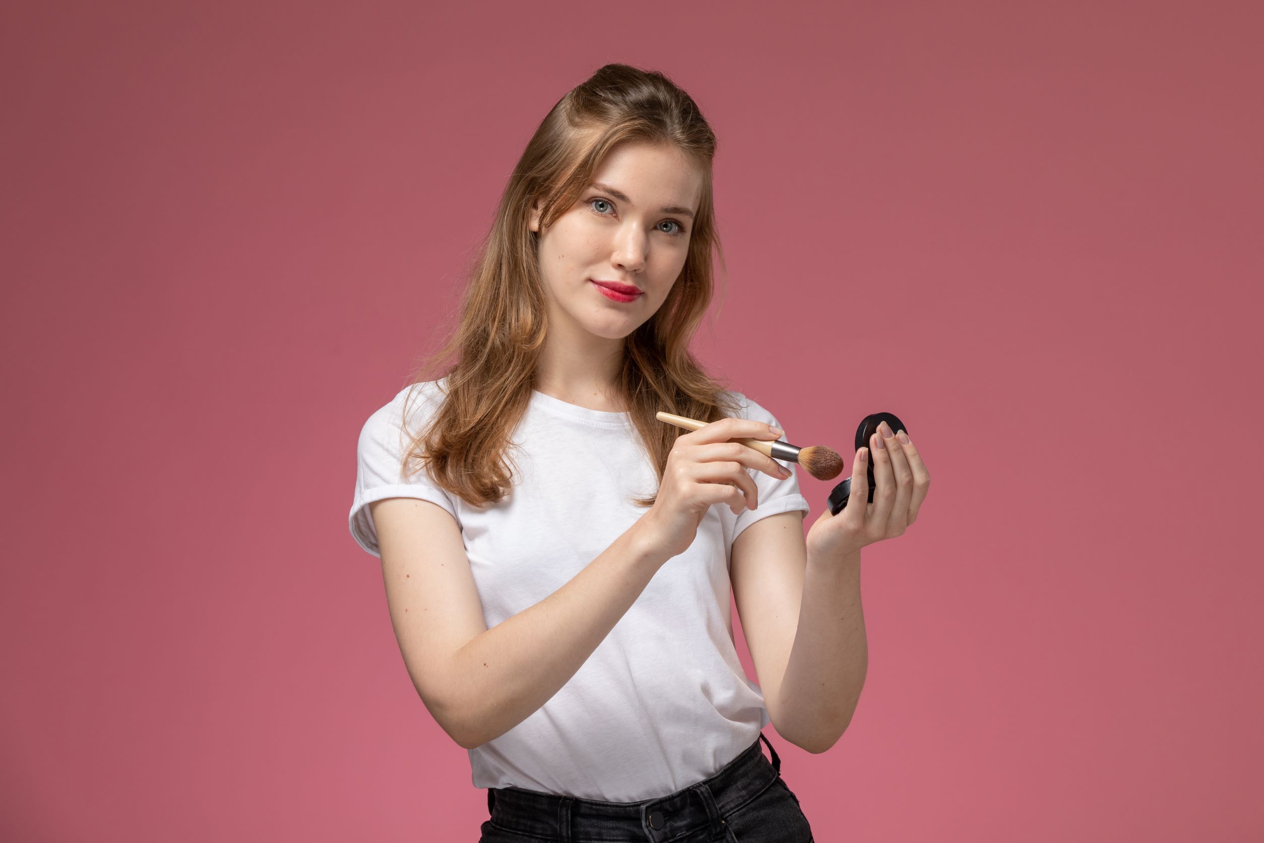 Ghar par Basic Makeup Kaise Kare