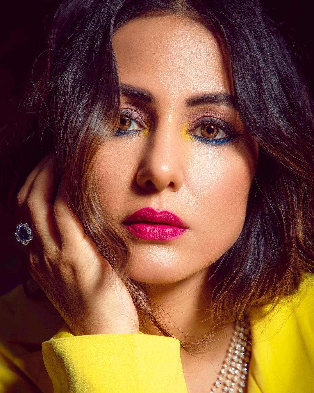 hina khan coloured eye makeup