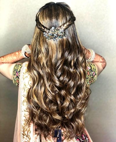 Creative lookMarathi wedding style Vidhi  Makeuphairstyledraping  ujsmakeover Prettiest bride vaibhavibhoir Outfit  Instagram