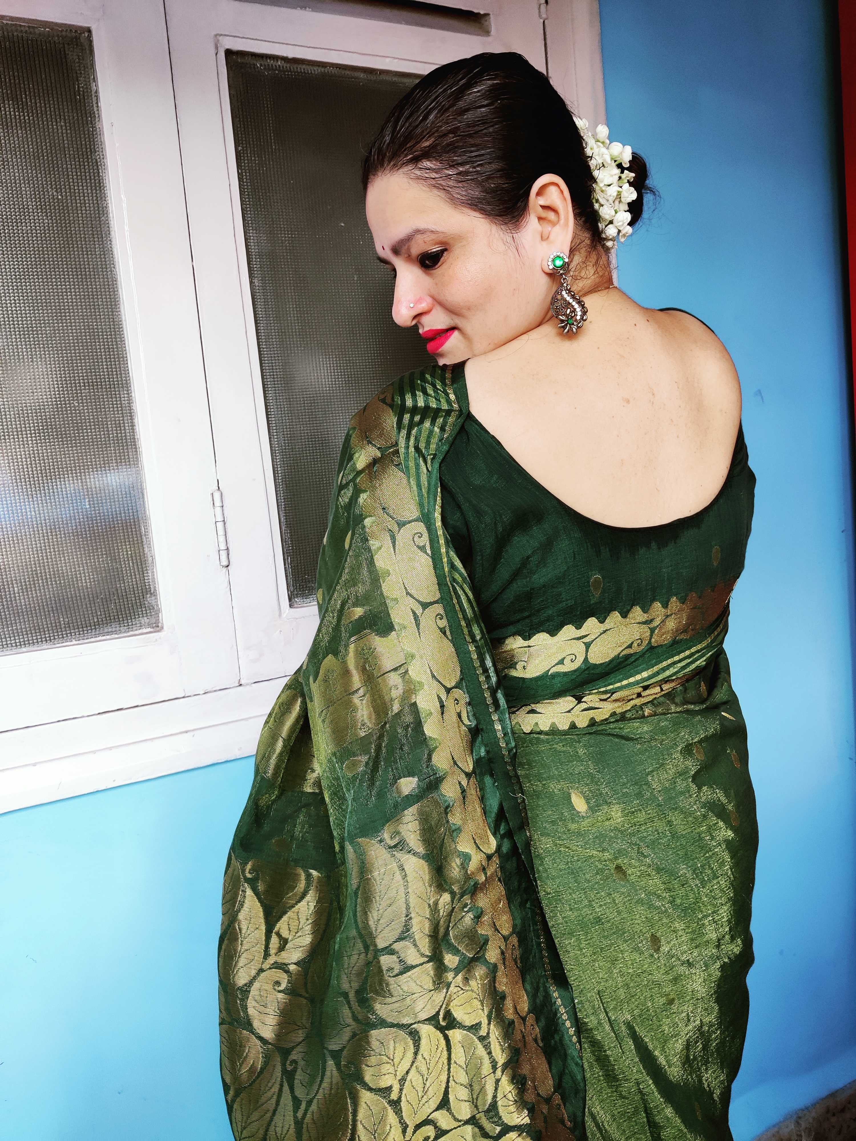 जरीची साडी - Gudi Padwa Saree Looks In Marathi