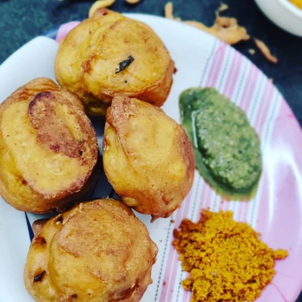 बटाटा वडा - Batatavada Recipe For Gudhi Padwa In Marathi