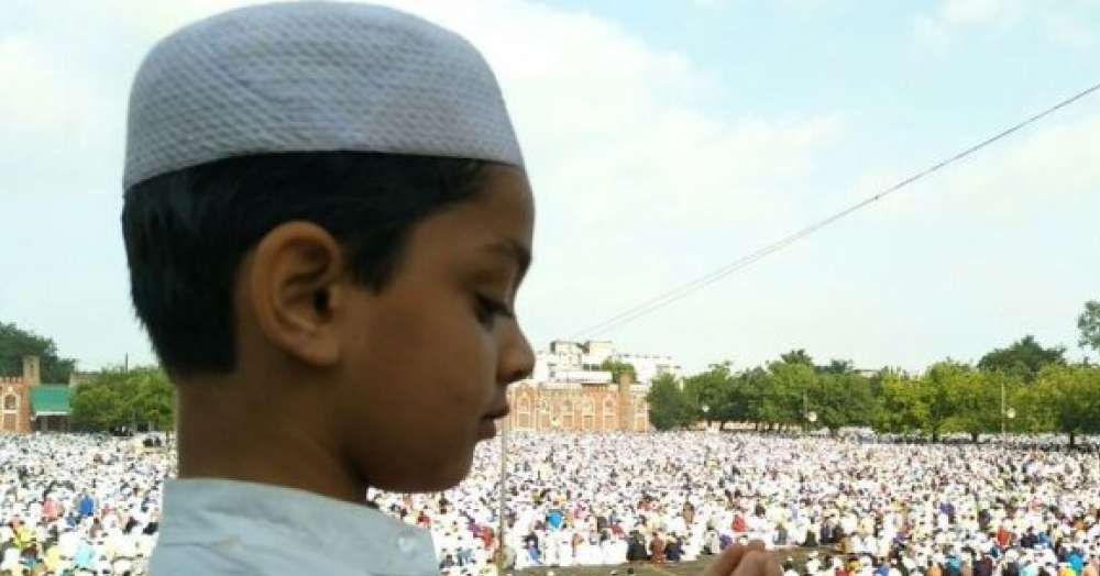 ramzan_wishes001 இனிய அன்பான உறவுகளுக்க ரமலான் பெருநாள் வாழ்த்து கவிதைகள்!