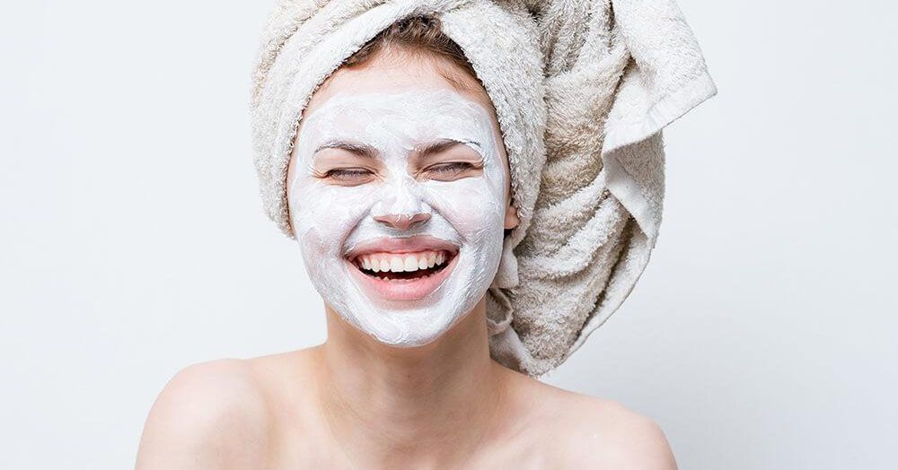 silver_facial001 வீட்டிலேயே எளிய முறையில் சில்வர் பேஷியல் செய்வது எப்படி?