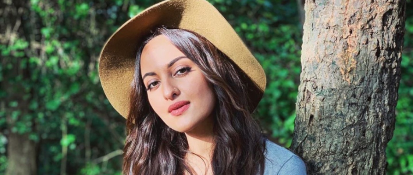 Sonakshi Sinha Gets Trolled For Not Knowing An Answer On Kaun Banega Crorepati