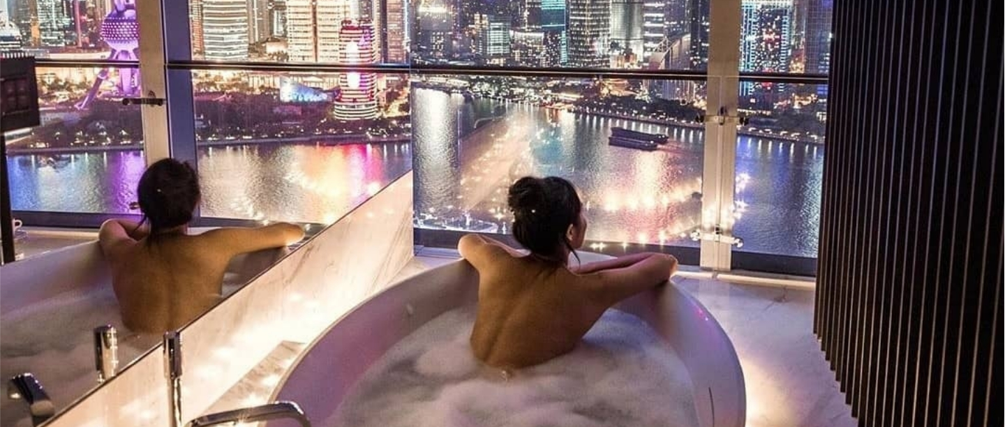 FB_girl_relaxing_while_taking_a_bubble_bath Treat Yourself: Use These Bubble Bath Products For A Relaxing Experience!