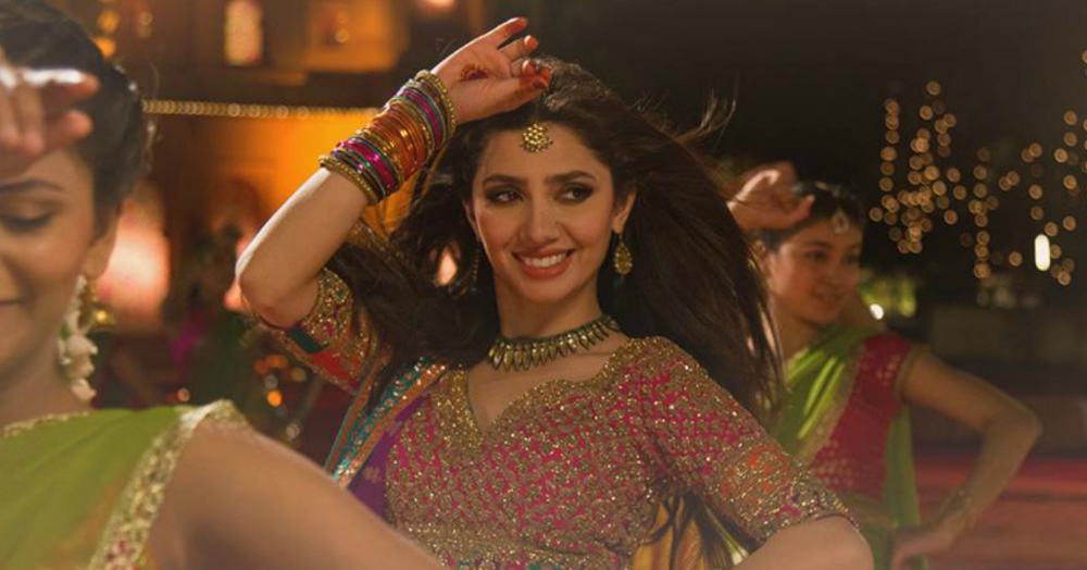Mahira Khan Dancing At Her Friend&#8217;s Wedding Is Every &#8216;Banno Ki Saheli&#8217; Ever!