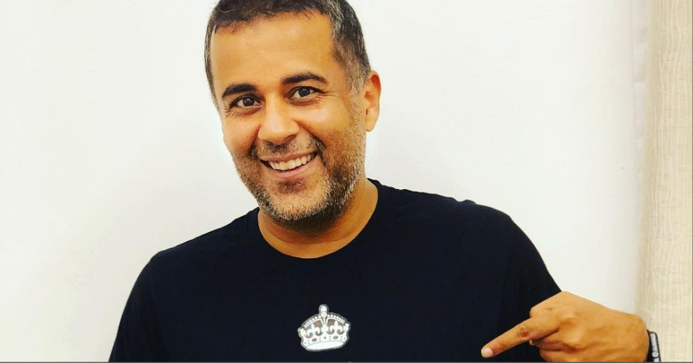Chetan Bhagat Tweets That Make All Of Us Wonder, &#8216;Is This Guy For Real?&#8217;