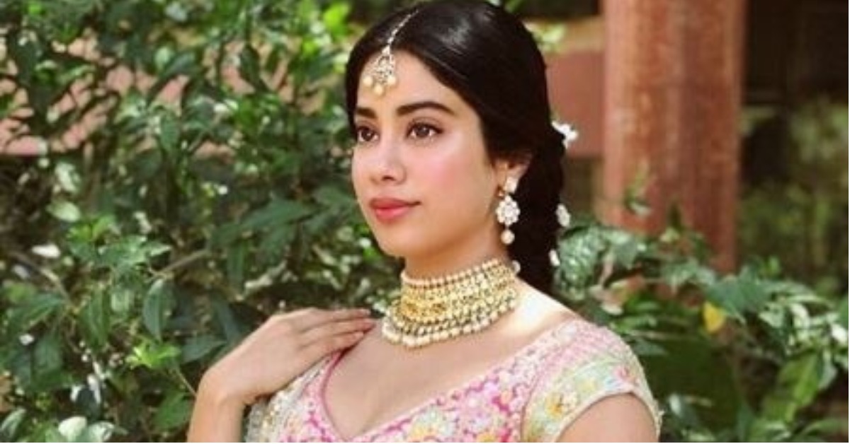 #VideoAlert: Janhvi Kapoor Dancing On Jhalla Wallah At A Wedding!