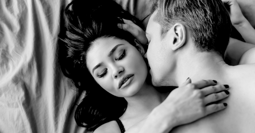 The Hook: This New Sex Position Is A Rage &amp; You Must Try It Tonight!