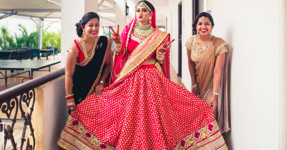 Dear Bride-To-Be, Please DON&apos;T Do These Things While Shopping For Your Bridal Lehenga!