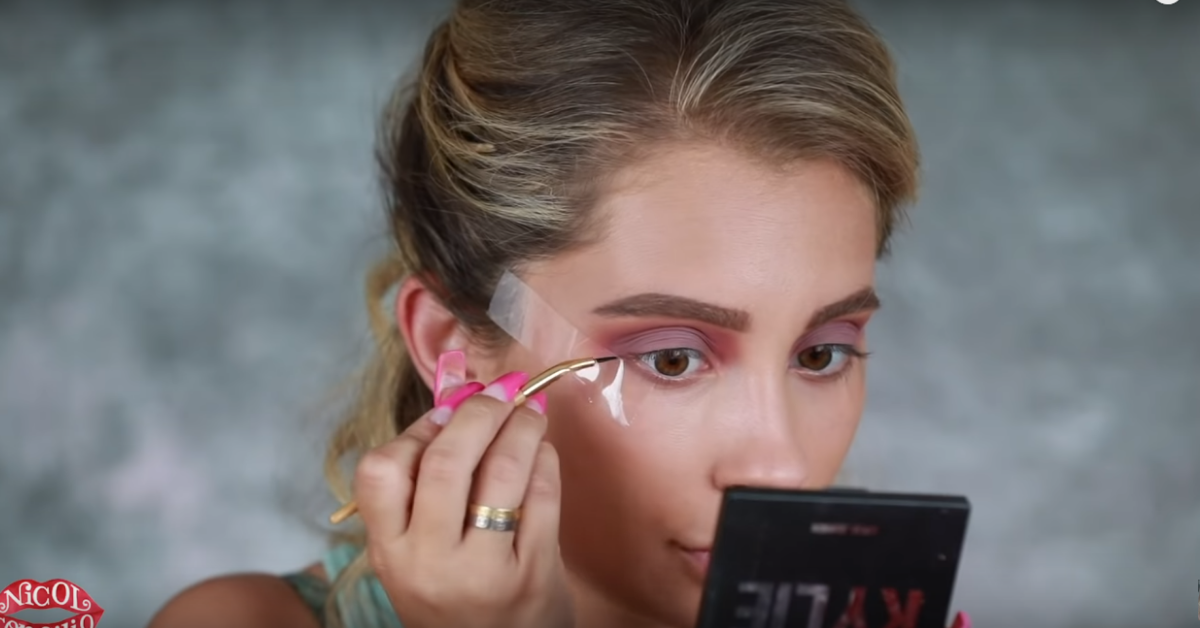 The Best, Game-Changing Makeup Hacks You Absolutely Must Know!