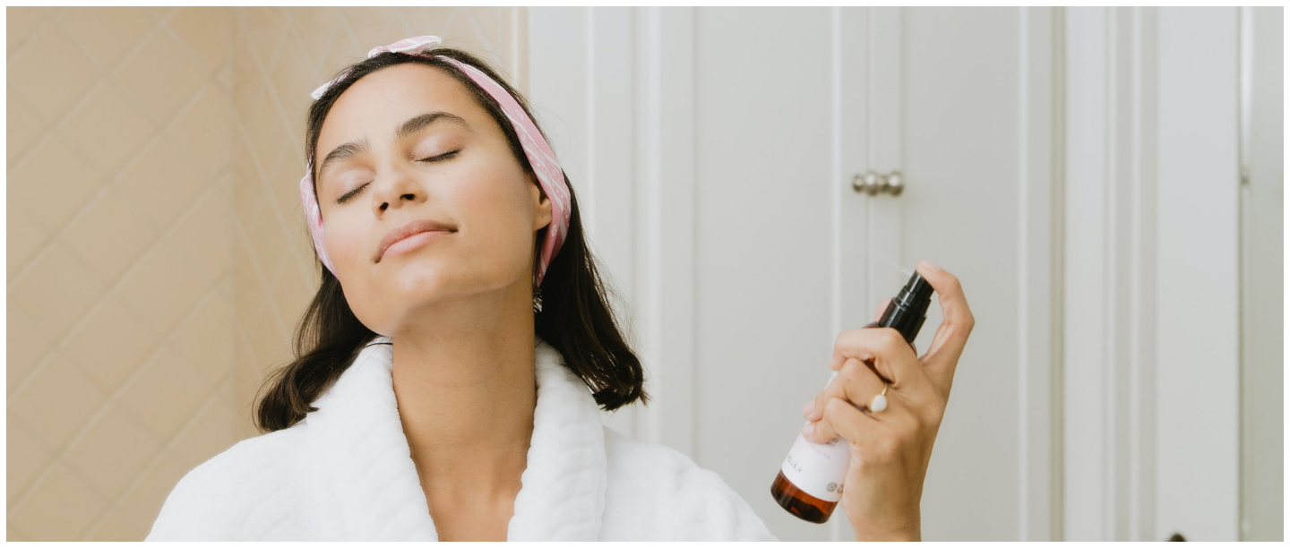 moisturiser-vs-hydrator-FB Moisturisers Vs Hydrators: Update Your Skincare Knowledge & Give Your Skin What It Needs
