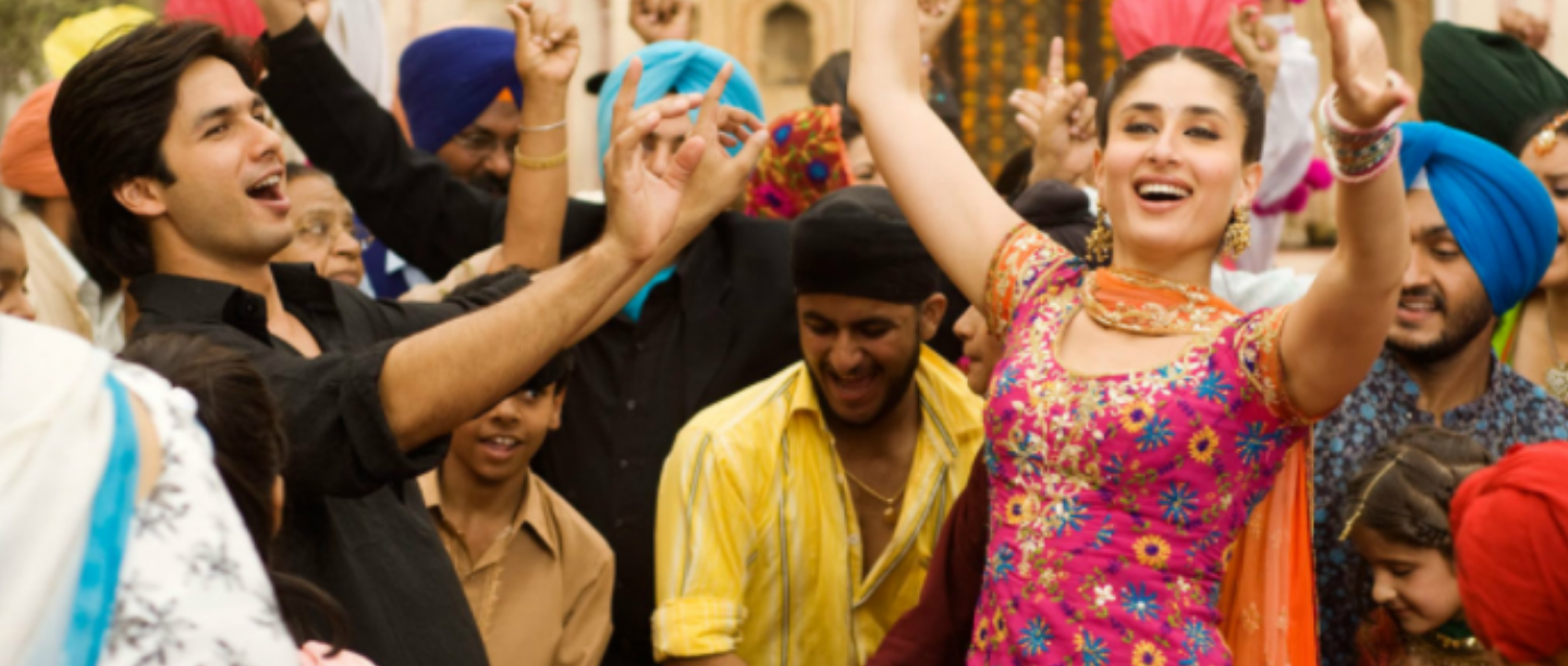 Nagin Dance, Open Bar &amp; Siyappa! 8 Things That Happen At Every Punjabi Wedding