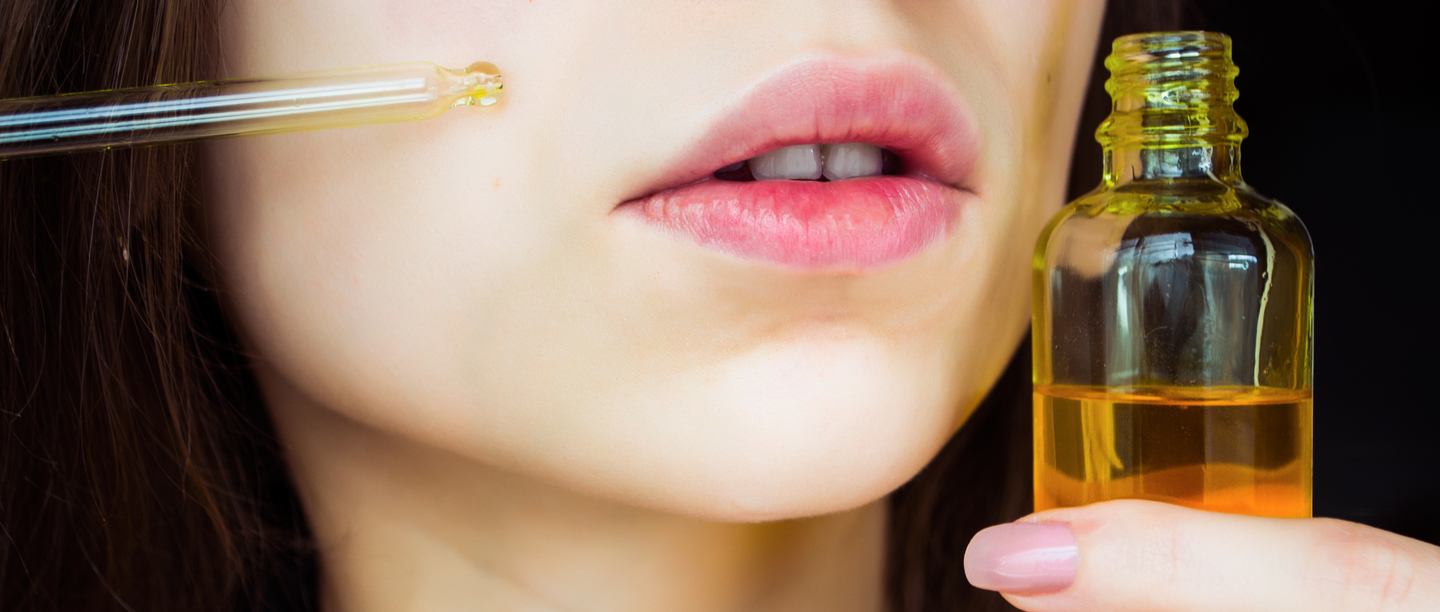 Rosehip Oil 101: What Is It &amp; How To Apply It On Your Skin For Maximum Benefits