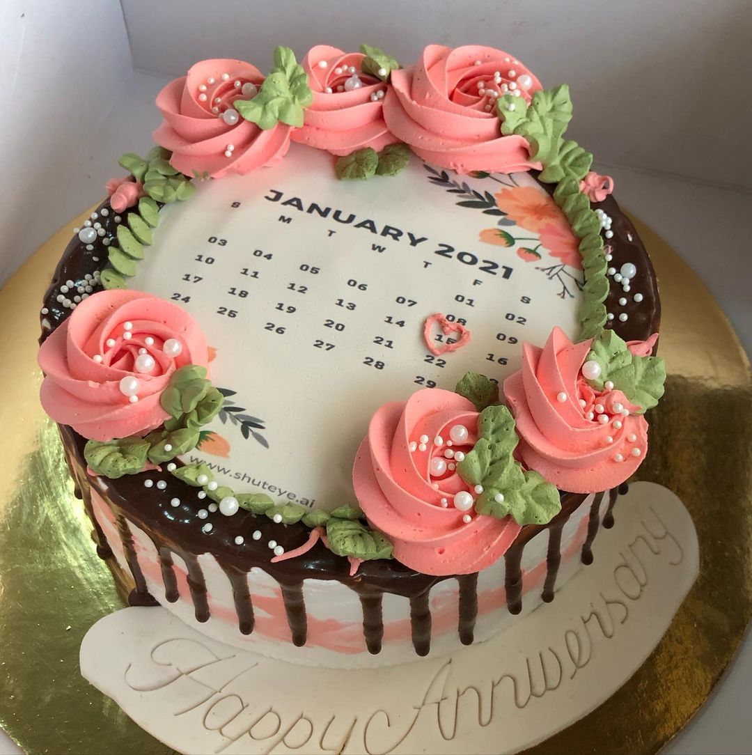 Minimalist Calendar Date Cake