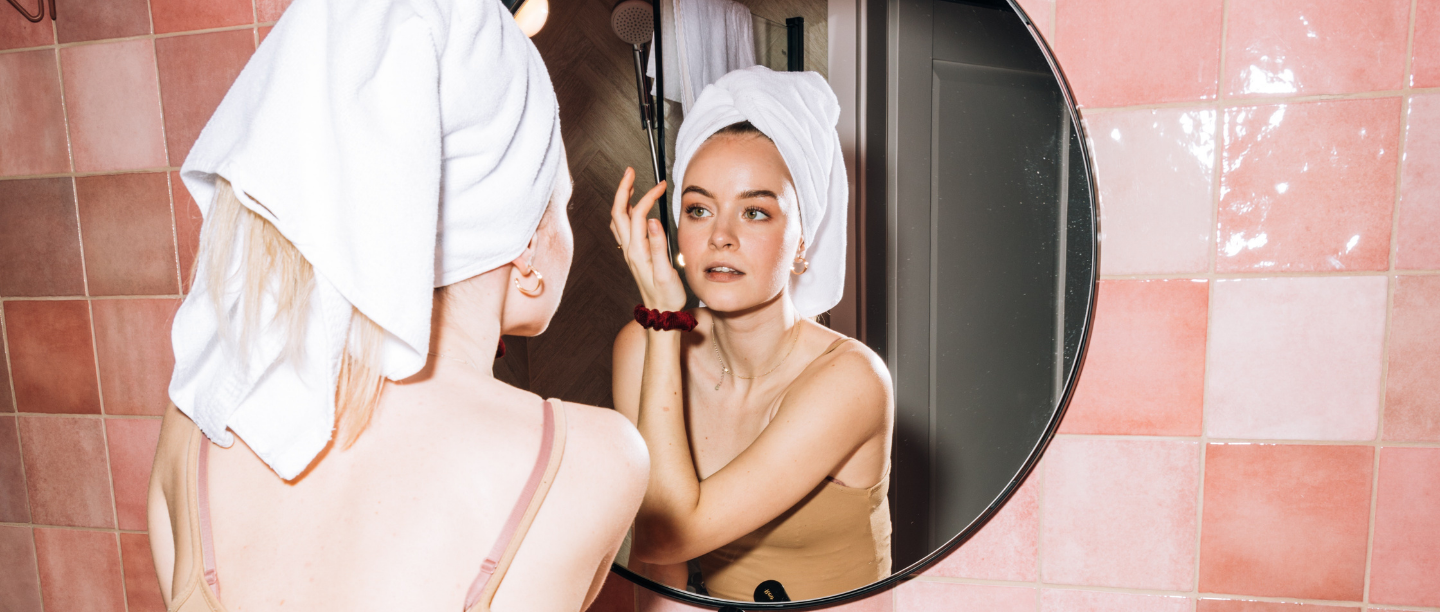 4 Red Flags That Mean Your Facial Cleanser Is Not Working For You