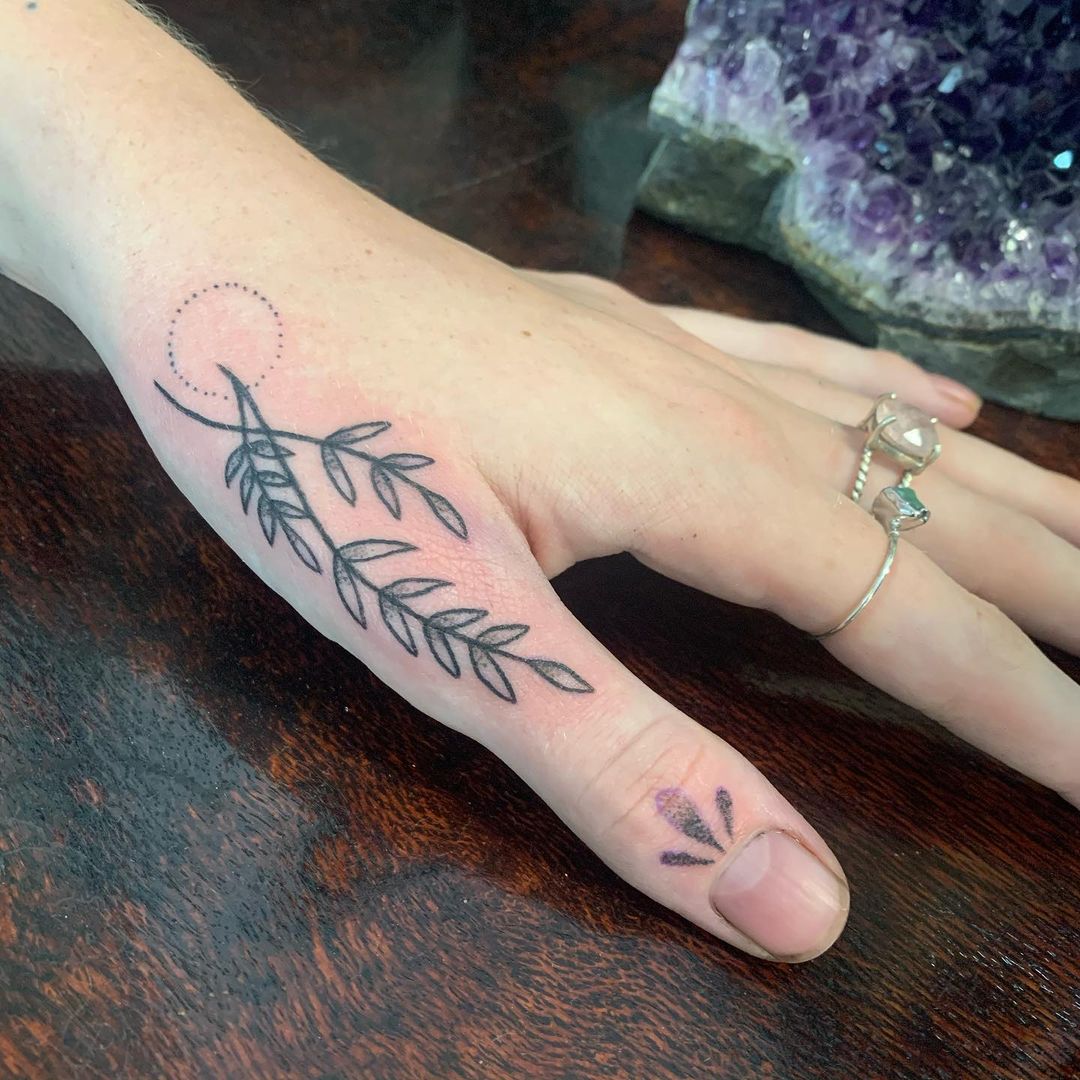 57 Trending Hand Tattoos For Women  POPxo