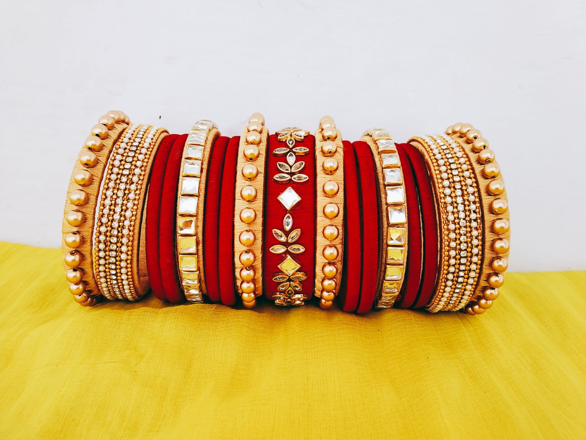 Thread bangles hot sale models latest