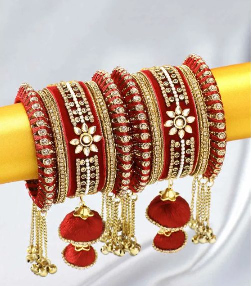 Bridal silk thread bangle designs - Red Silk Thread Chooda Bangle Set
