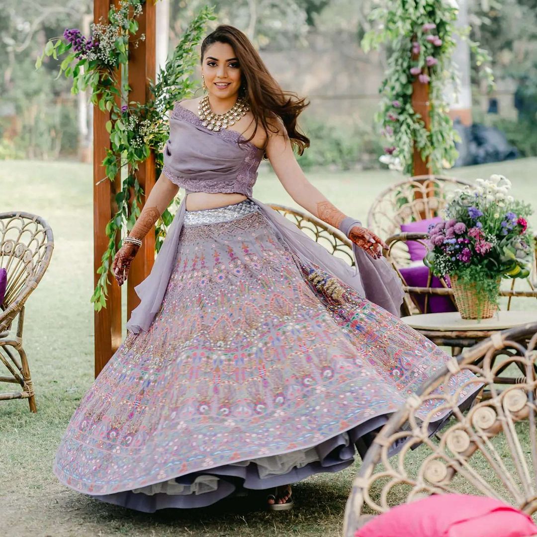 Beautiful lehenga-choli | Fashion, Indian designer outfits, Lehenga designs