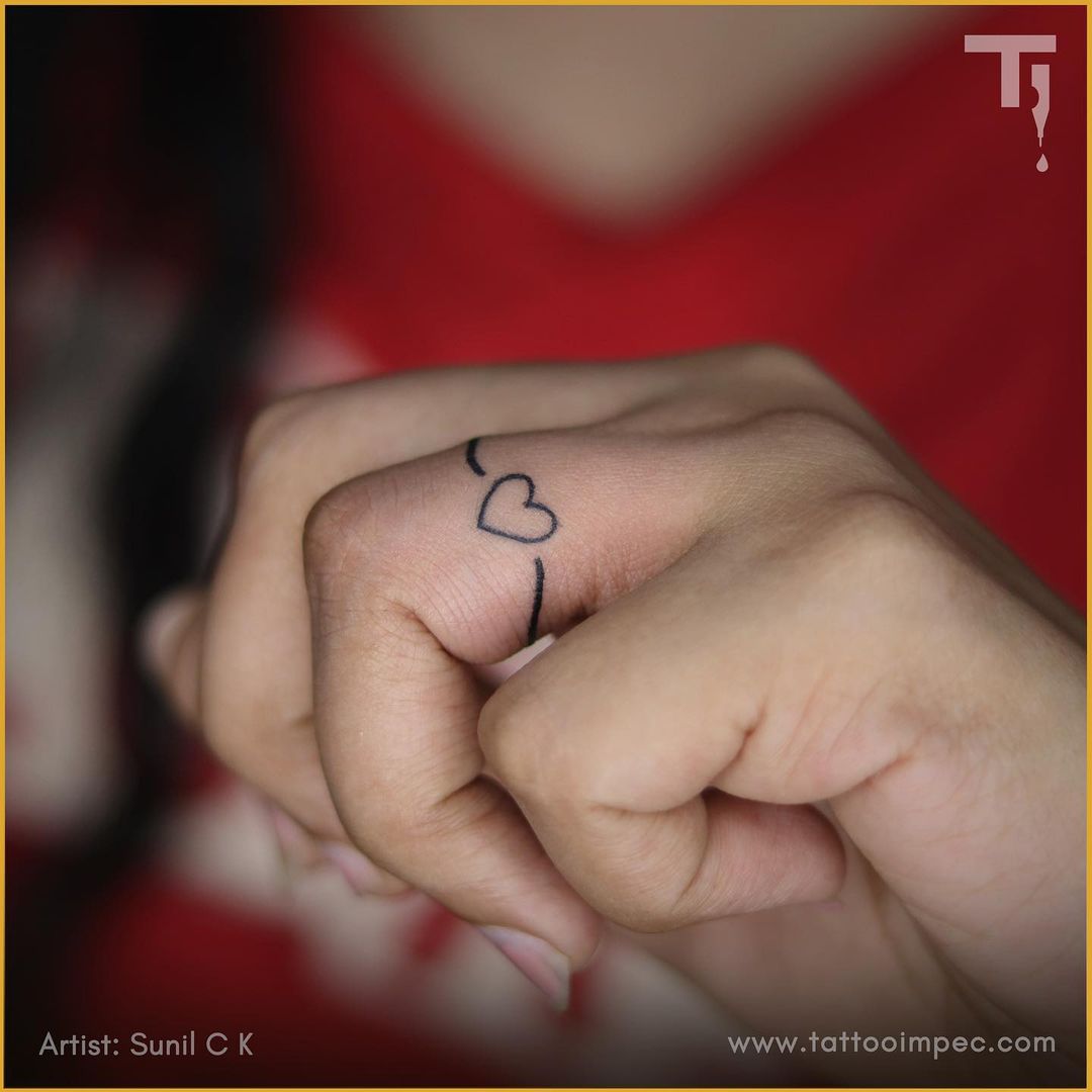 Ring finger tattoo design - Heart Ring Tattoo Design