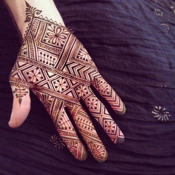 20 Karwa Chauth Mehndi Designs 2021: Karva Chauth Special Simple, Easy and  Latest Mehndi Designs Images for Hand, Front and Back Side