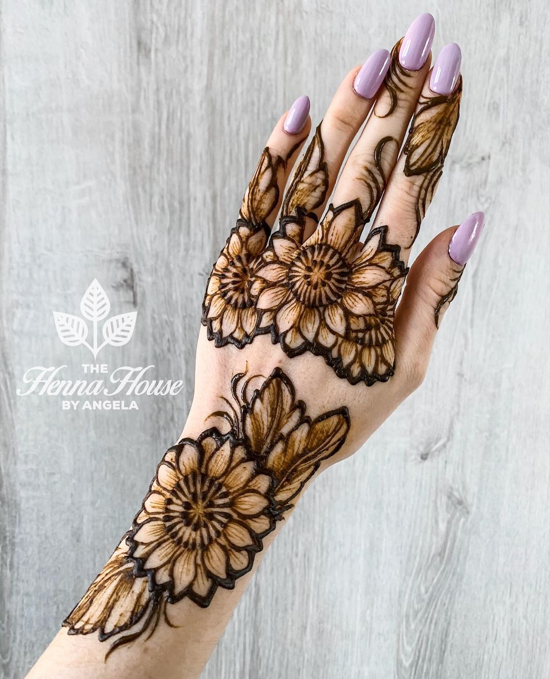Finger Mehndi Design Back Side - Sunflower Mehndi Design For Fingers