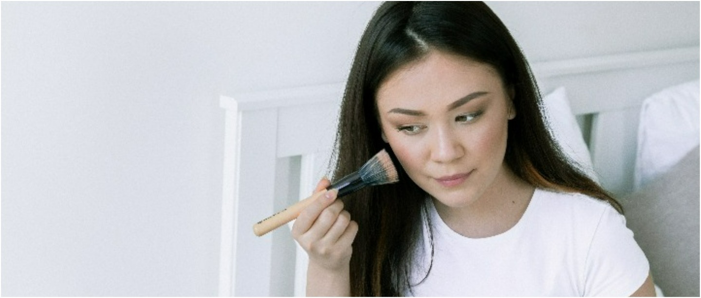 Nifty Beauty Hacks Using Talcum Powder That You Would Wish You&#8217;d Known Sooner