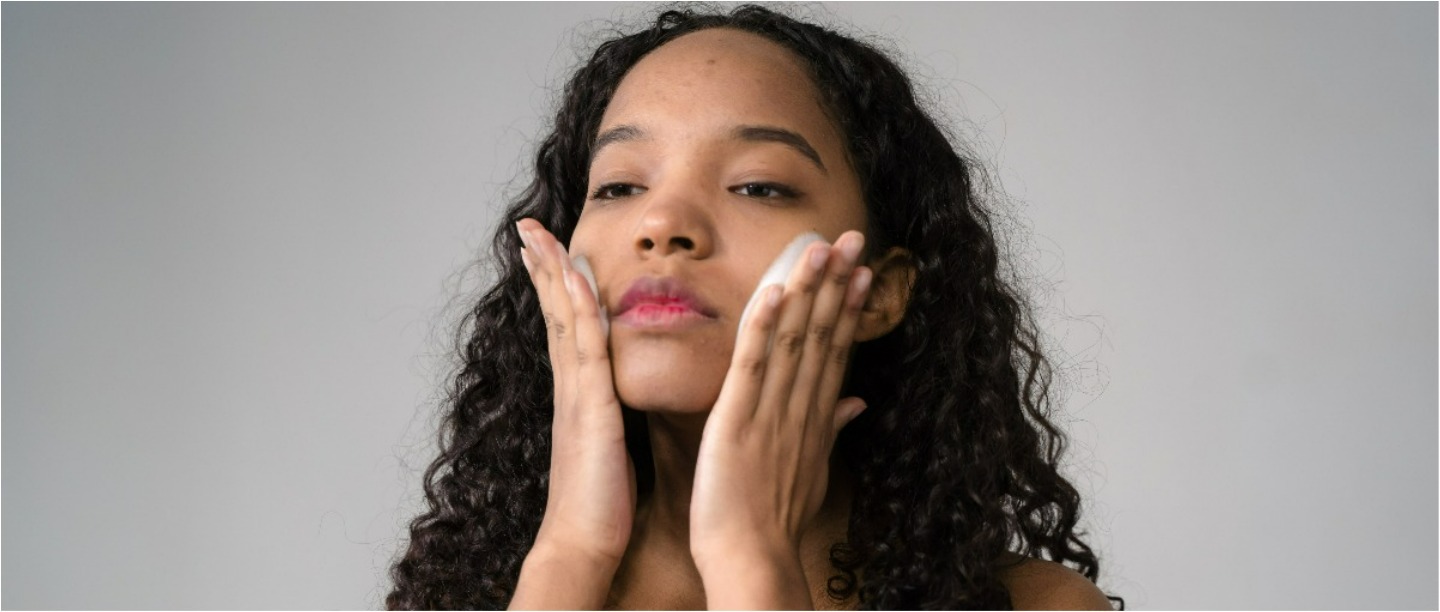 5 Face Washes That Treat Different Skin Concerns All While Delivering A Satisfying Cleanse