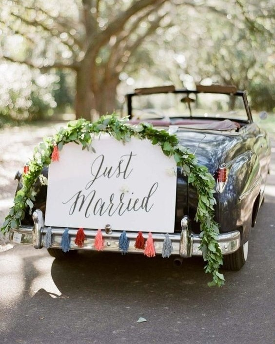 decoration of wedding car