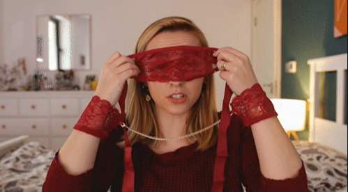 Blindfold Sex: 6 Reasons to Try It Tonight