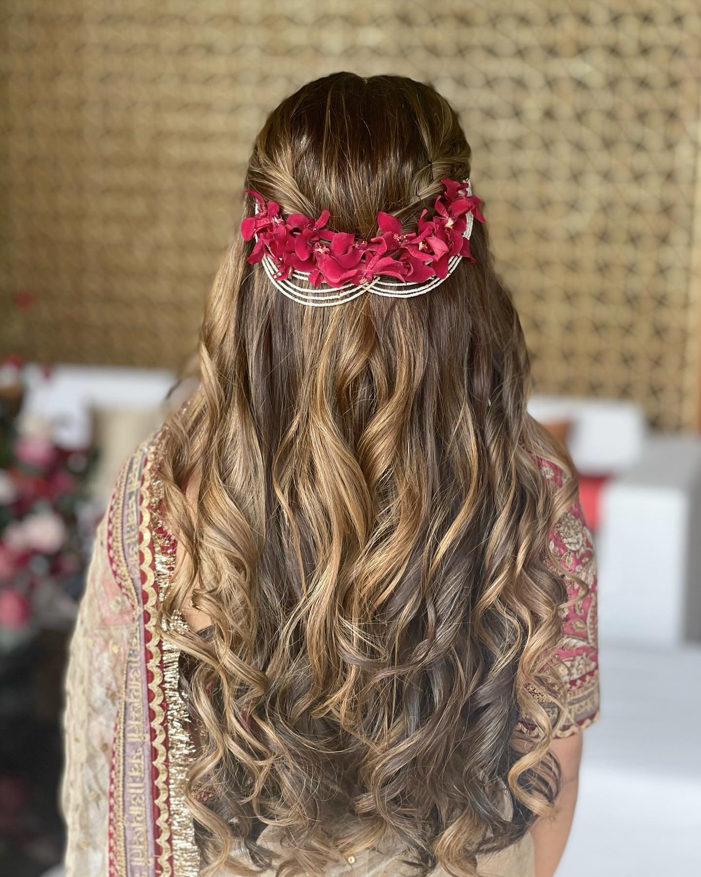 20+ Gorgeous Hairstyles That Are Just Perfect To Go With Your Lehenga