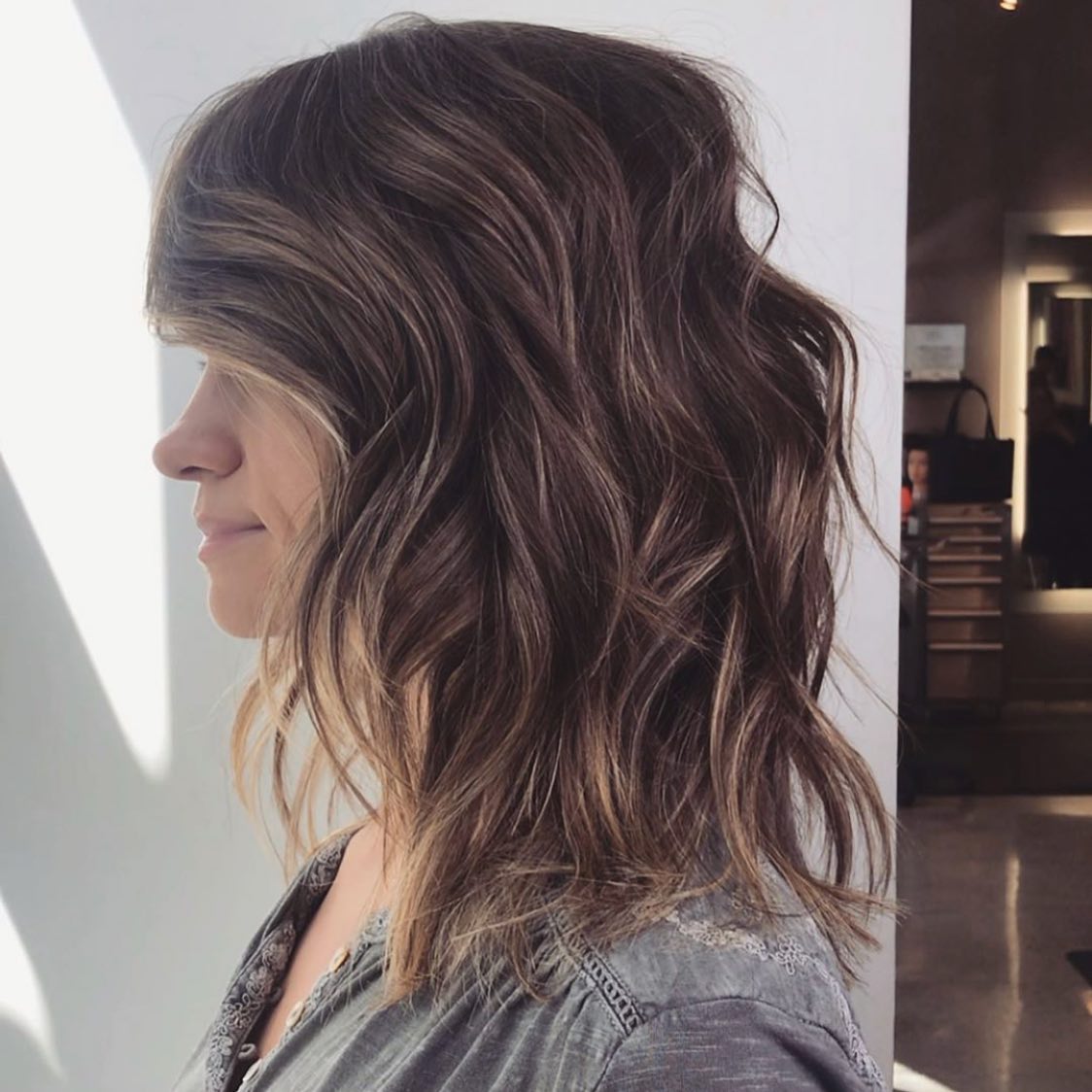 25 Shoulder Length Haircuts With Layers For Women 