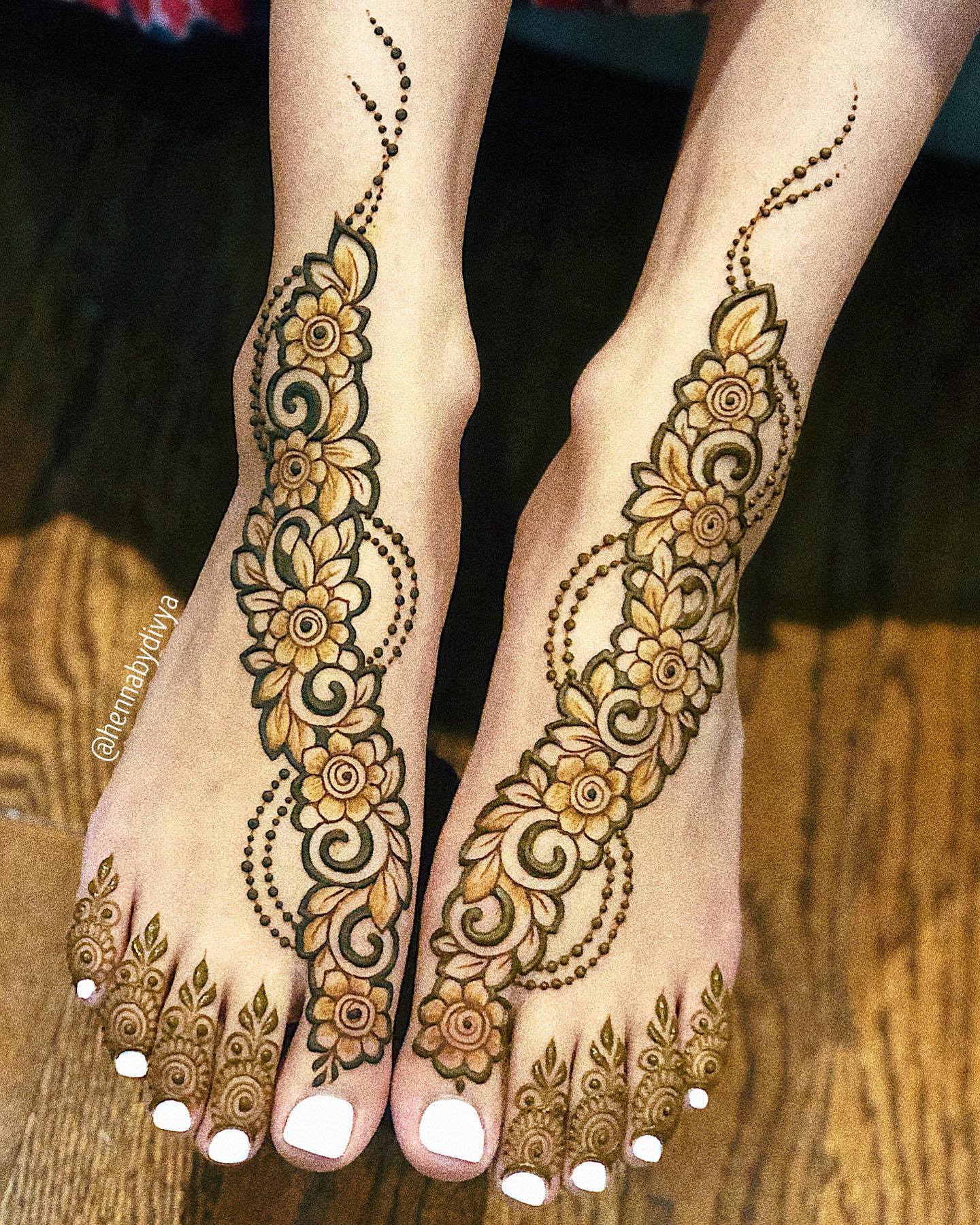 Leg mehendi designs images for wedding planning