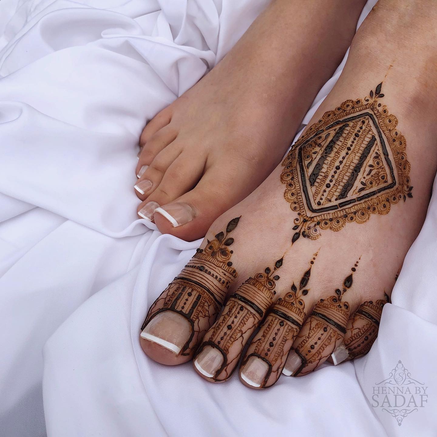 80+ Easy Mehndi Designs for Kids That Melt Hearts