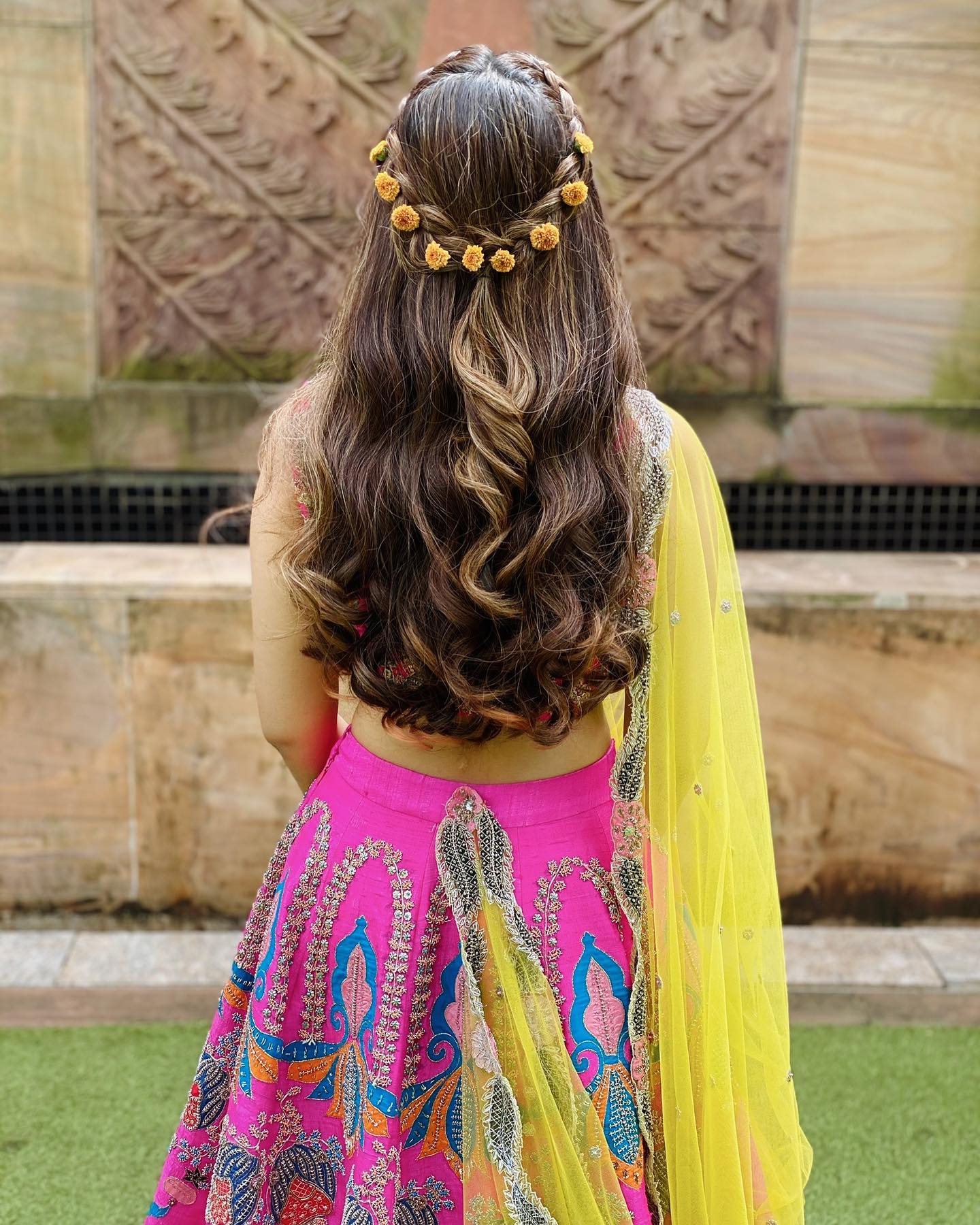 hairstyle with lehenga wedding | hairstyle with lehenga choli | hairstyle  with lehenga low buns | Hairstyles for gowns, Indian wedding gowns, Indian  bride