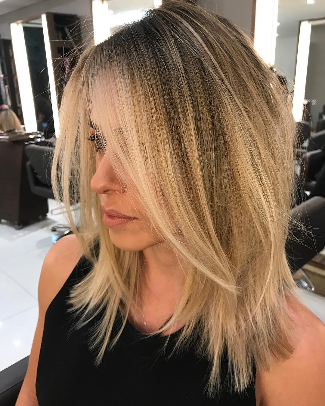 Straight shoulder clearance length layered hair