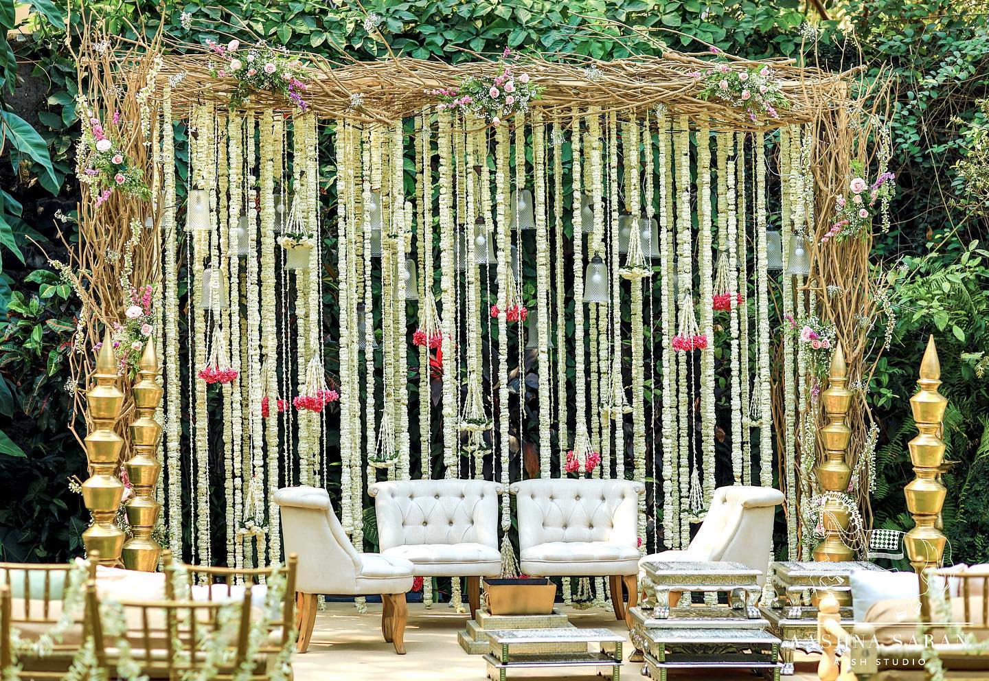 10 Exciting Wedding Stage Decoration Ideas to Bookmark in 2023 | Cities |  Wedding Blog