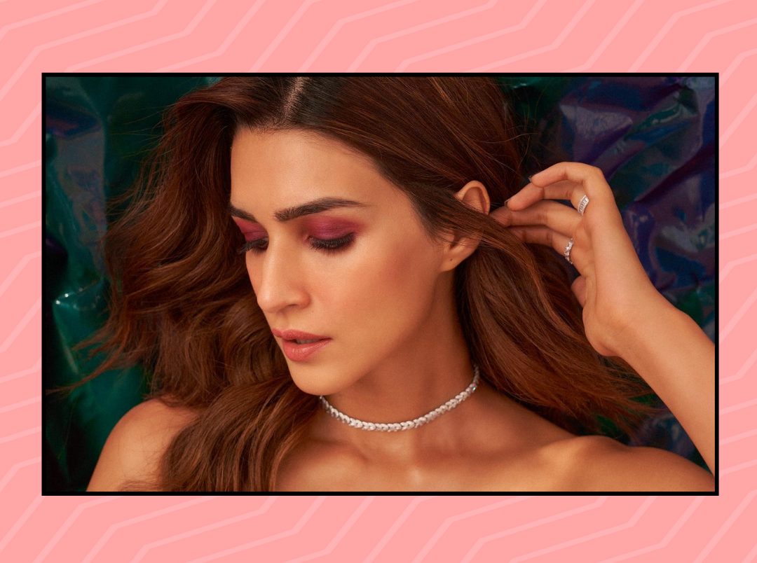 Red Hot! Kriti Sanon&#8217;s Trendy Eyeshadow Hue Will Be Huge In 2022