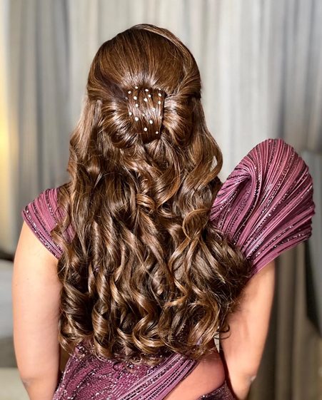 Descubra 48 image indian gown hairstyles  Thptnganamsteduvn