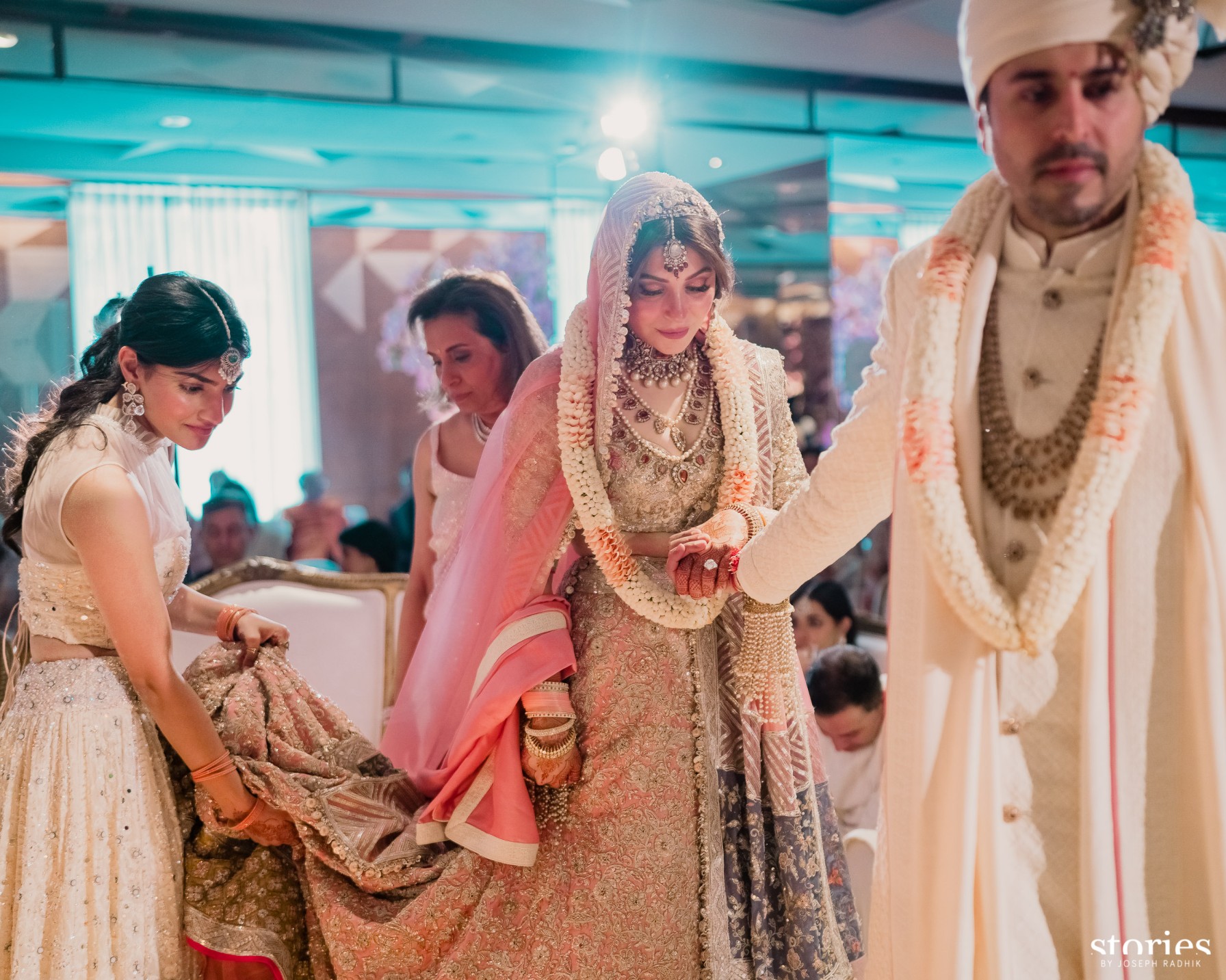 1792px x 1433px - Kanika Kapoor's Wedding Pics Are Out And They Are So Dreamy |POPxo